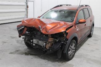 damaged passenger cars Dacia Jogger  2023/1