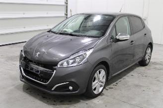 dommages scooters Peugeot 208  2019/6