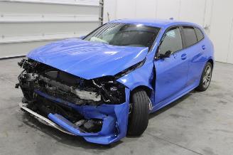 damaged commercial vehicles BMW 1-serie 118 2020/3