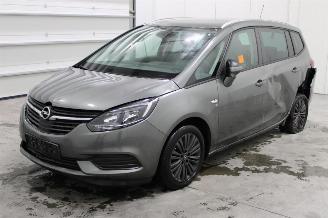 disassembly commercial vehicles Opel Zafira  2019/4