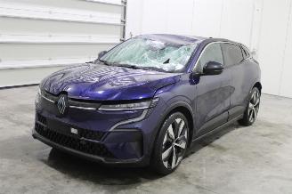 uszkodzony samochody osobowe Renault Mégane Megane 2023/10