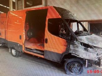 Auto incidentate Iveco New daily Diesel 2.998cc 110kW RWD 2016-04 2019/1