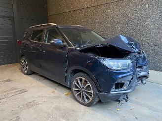 damaged motor cycles Ssang yong XLV XLV SUV 1.6 e-XGi 16V 2WD SUV  Benzine 1.597cc 94kW FWD 2017/5