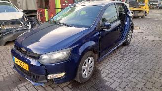 demontáž osobní automobily Volkswagen Polo 6R 2011 1.2 TDI CFW MZN Blauw LD5Q onderdelen 2011/8