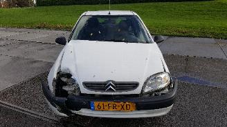 Voiture accidenté Citroën Saxo Saxo Hatchback 1.1i X,SX (TU1JP(HFX)) [44kW]  (05-1996/09-2003) 2000/6