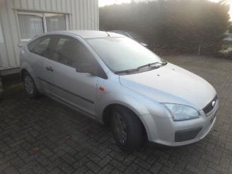 damaged commercial vehicles Ford Focus  2006/1