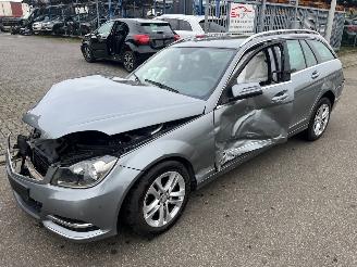 skadebil auto Mercedes C-klasse  2013/1