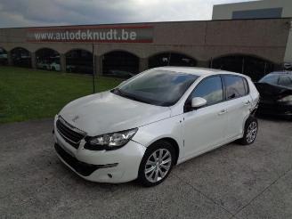 Peugeot 308 1.2 TURBO picture 1