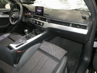 Audi A4 2.0 SPORT picture 10
