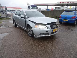 Autoverwertung Volvo V-70 2.0   D3  Limited edition 2011/8