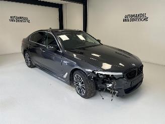 Voiture accidenté BMW 5-serie SPORTLINE 2018/1