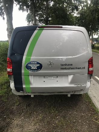 uszkodzony samochody osobowe Mercedes Vito VITO 111 CDI 2019/1