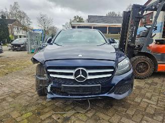 Voiture accidenté Mercedes C-klasse C 220 D 2015/12