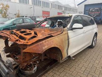 uszkodzony samochody osobowe BMW 3-serie 3 serie Touring (F31), Combi, 2012 / 2019 320d 2.0 16V 2017